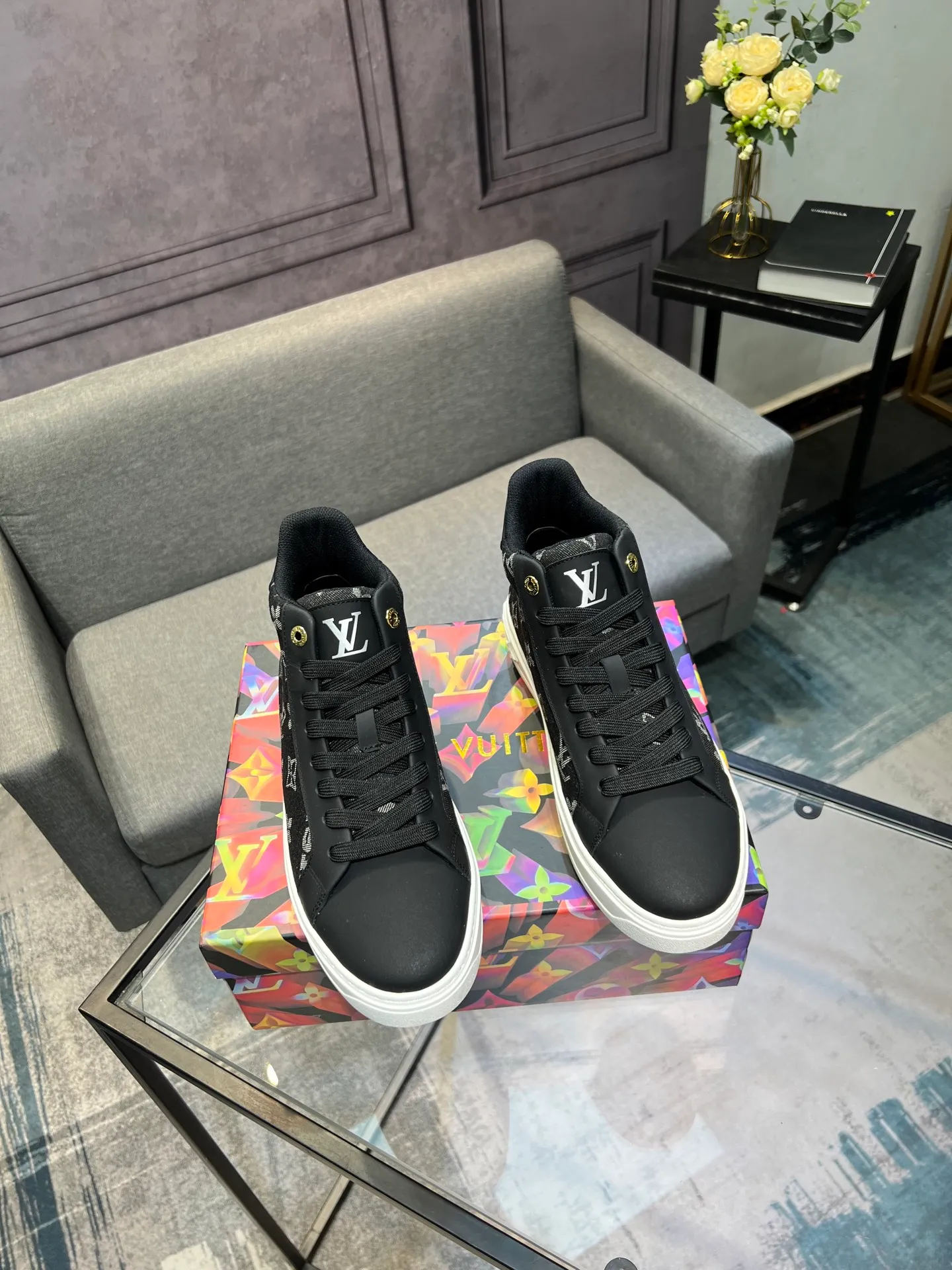 Men's shoes 💰560 LV Louis Vuitton. The latest fashionable casual shoes are popular in physical stores. New spring and summer comfortable imported cowhide, cowhide mesh, unique jacquard fabric element design. With sheepskin lining, Lv original base, [sun][sun] high-end packaging and high quality💪Details determine quality, welcome to compare🇮🇹Code number 38-44, 45 can be customized